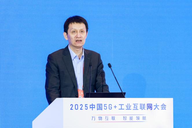 互联网实现了从0到1的系统性突破,在网络基础设施,融合应用,技术产品